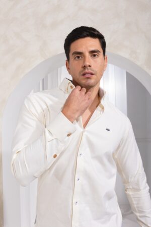Camisa Clásica Manga Larga, Crema PB-007